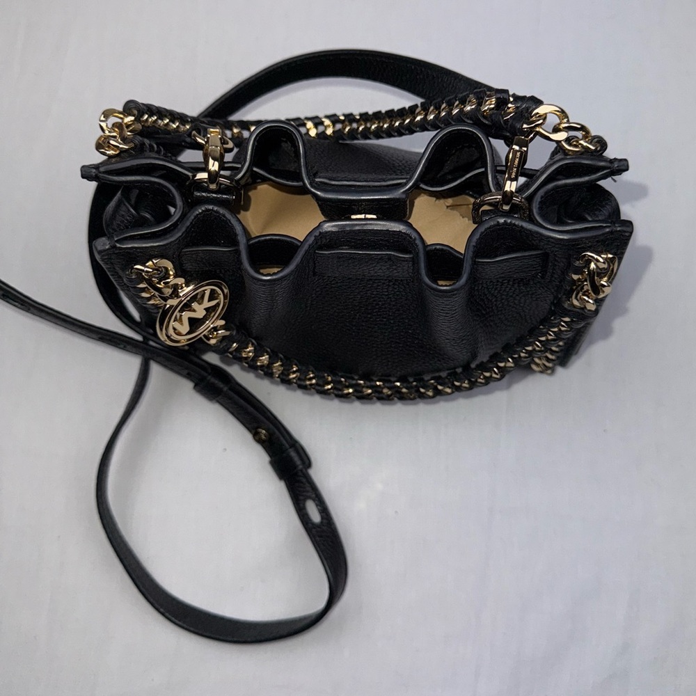 Michael Kors Black Mina Chain Shoulder crossbody Bag - Picture 3 of 10